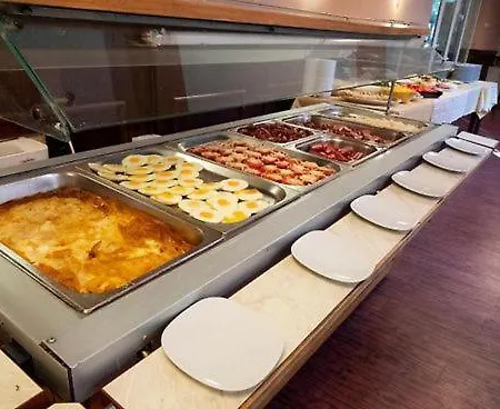 Oasis Park - New Managment 酒店 内塞伯尔